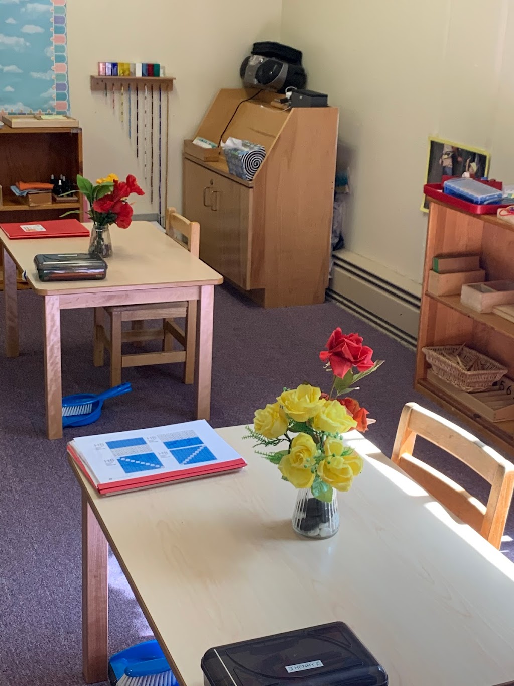 Growing Light Montessori School | 4700 Lincoln Ave, Oakland, CA 94602, USA | Phone: (510) 336-9897