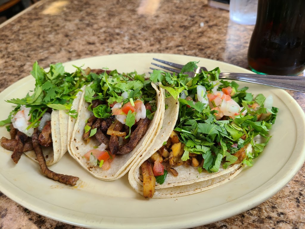 Taqueria El Toro | 3600 Junction Blvd, Raleigh, NC 27603, USA | Phone: (919) 661-5676