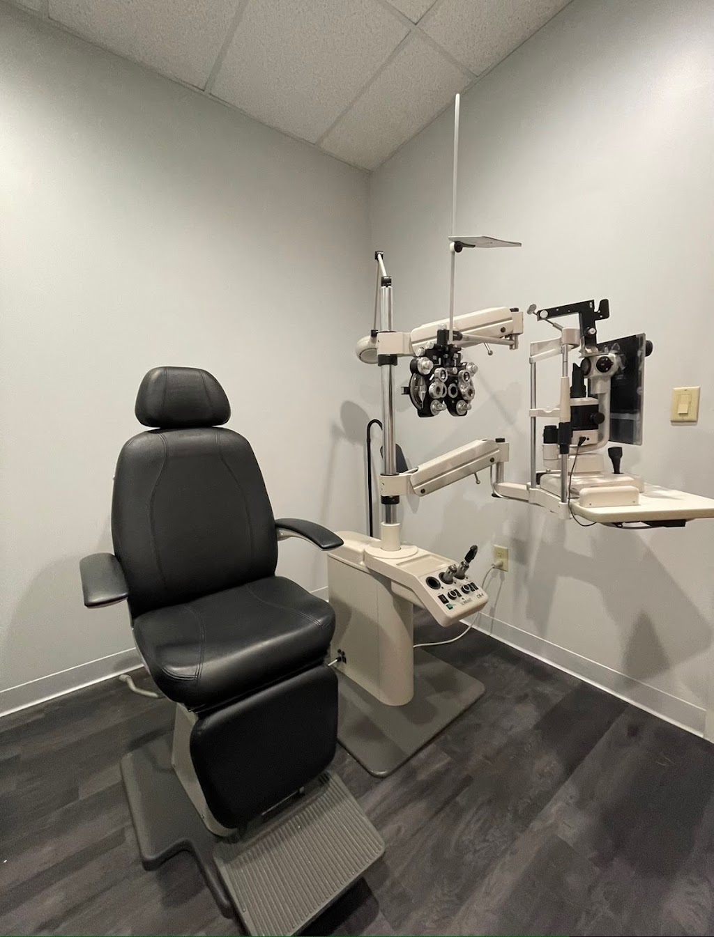 Elhosn Eye & Aesthetics | 4 Executive Park Dr, Albany, NY 12203, USA | Phone: (518) 487-4200