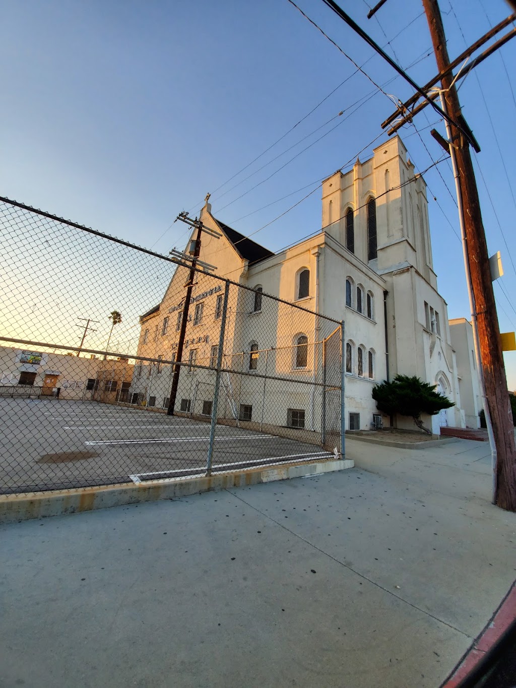 First Presbyterian Church of Los Angeles | 1809 West Blvd, Los Angeles, CA 90019, USA | Phone: (323) 935-5204