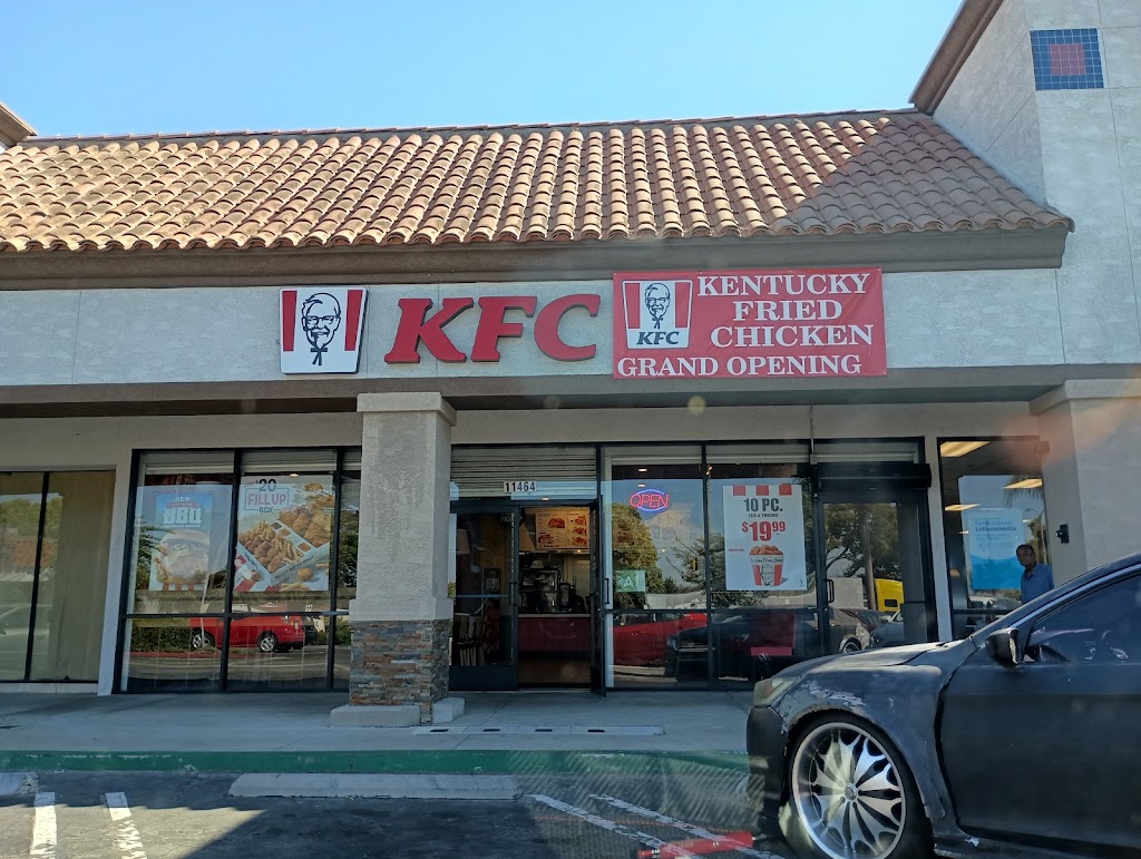 KFC | 11570 Telegraph Rd, Santa Fe Springs, CA 90670, USA | Phone: (562) 864-8035