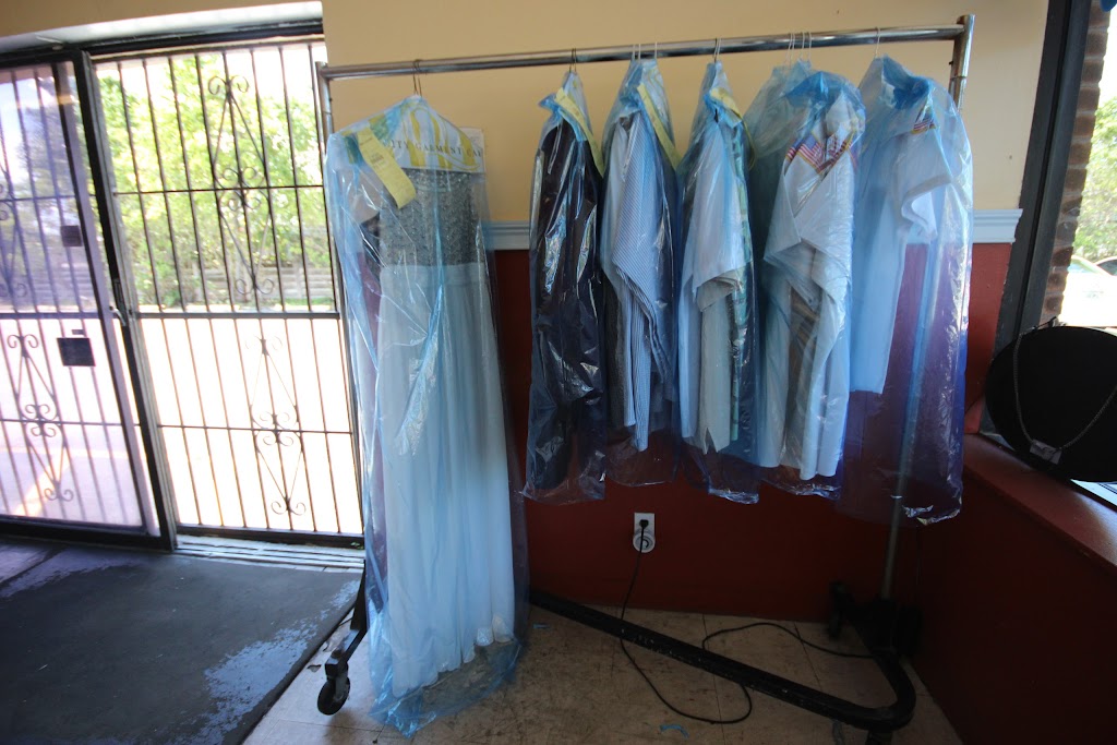 Best Quality Dry Cleaners Laundry Alterations Sunrise | 8288 Sunset Strip, Sunrise, FL 33322, USA | Phone: (954) 594-8777