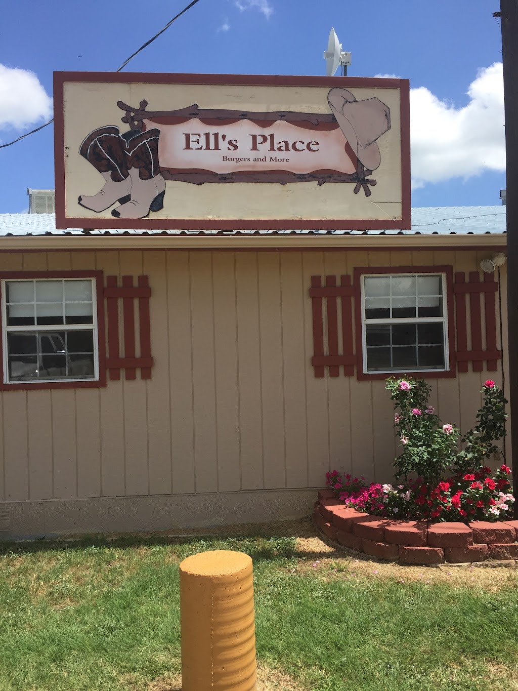 Ells Place | 4205 East, FM 4, Cleburne, TX 76031, USA | Phone: (817) 556-3835