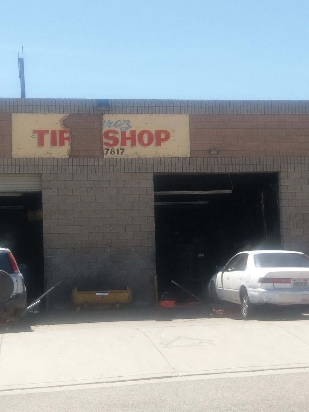 Alvarez Tire Services | 16565 Juniper St #3556, Hesperia, CA 92345, USA | Phone: (760) 947-7817