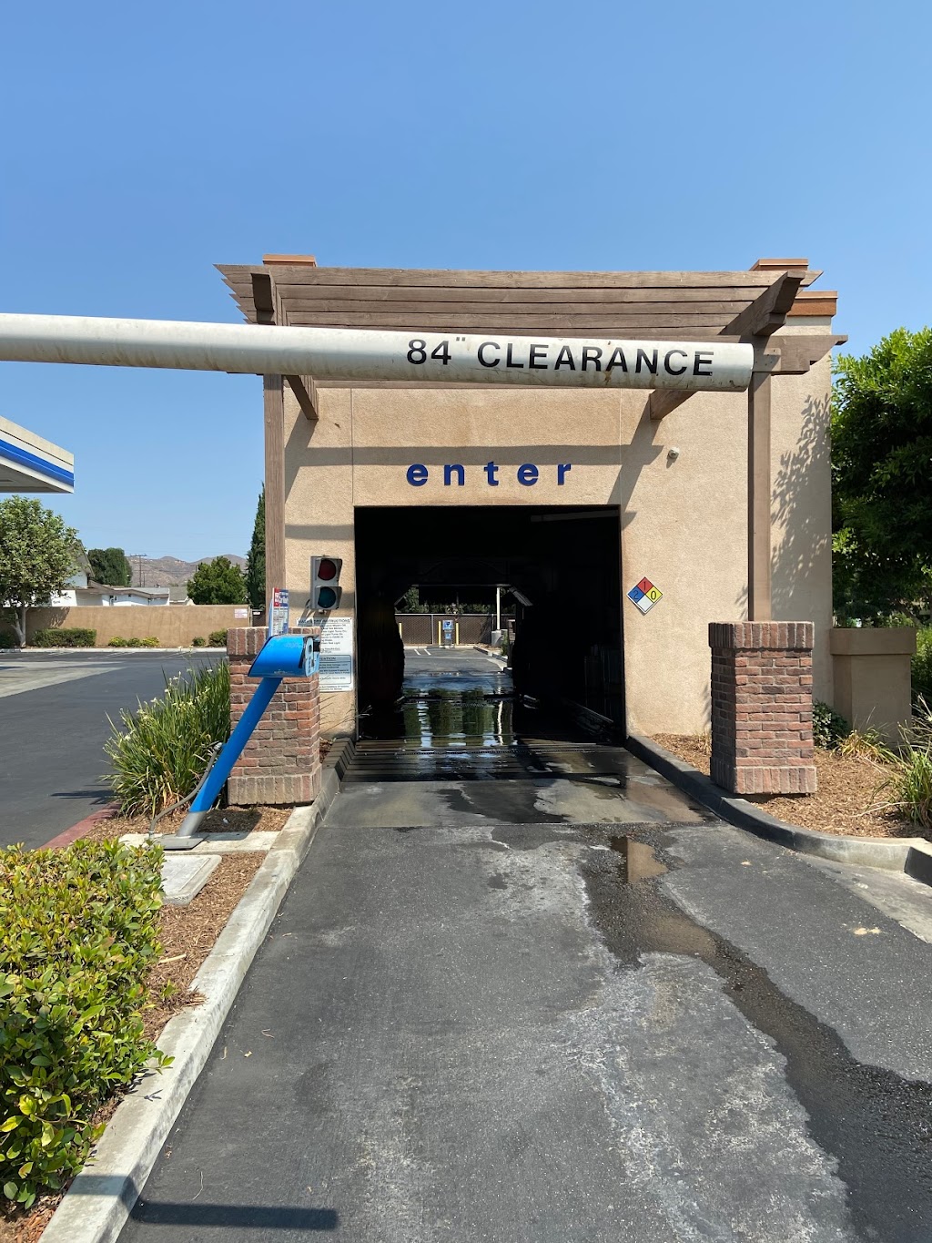 Car Wash - ARCO | 4915 La Sierra Ave, Riverside, CA 92505, USA | Phone: (951) 977-8216