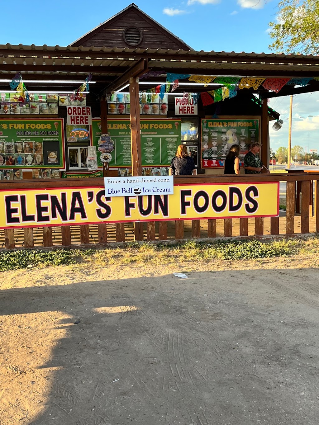 Elenas ice cream | 201 TX-132, Devine, TX 78016, USA | Phone: (830) 346-2718