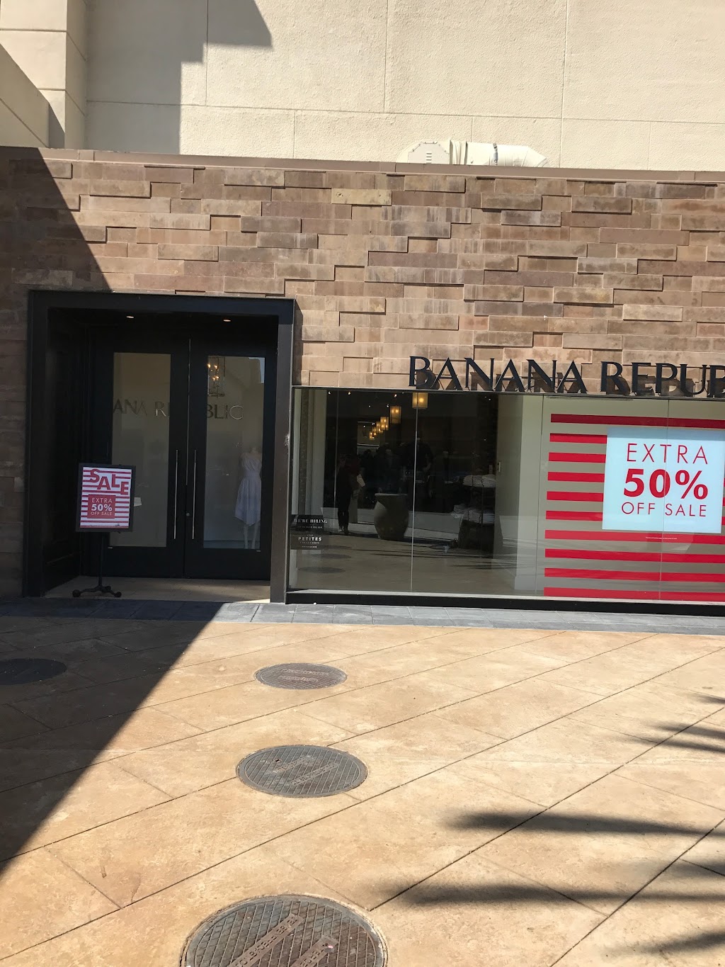 Banana Republic | 60 31st Ave #125, San Mateo, CA 94403, USA | Phone: (650) 345-9300