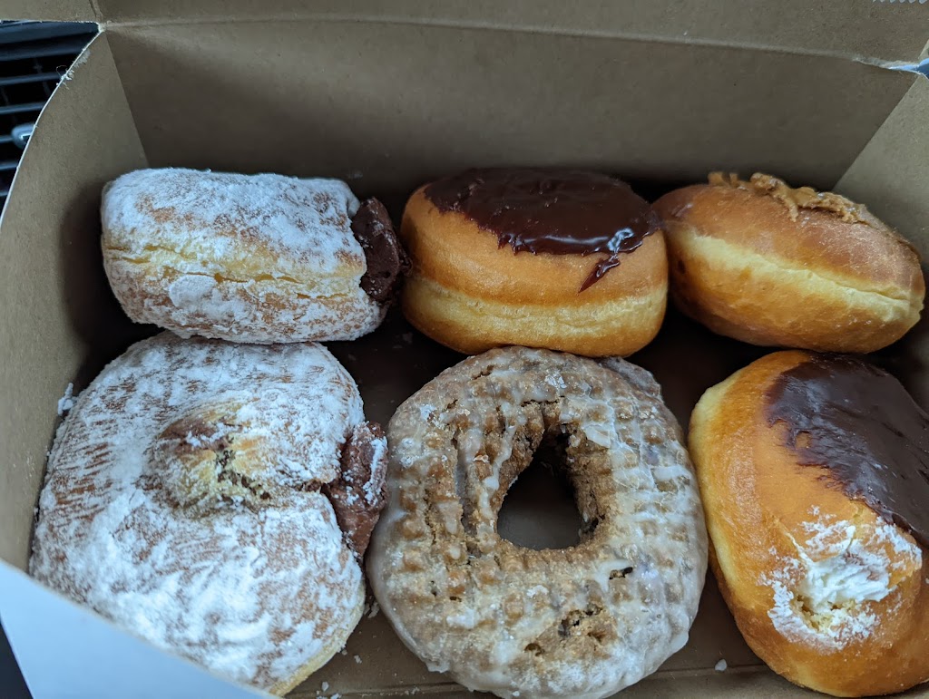 Frankies Donuts and Pizza | 717 Portage Rd, Niagara Falls, NY 14301, USA | Phone: (716) 285-7494