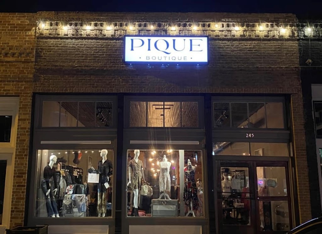 Pique Boutique | 245 E Marshall St, Van Alstyne, TX 75495, USA | Phone: (903) 482-4034