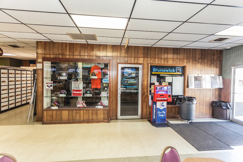 Quonset Lanes | 2004 N Truman Blvd, Crystal City, MO 63019, USA | Phone: (636) 937-2118