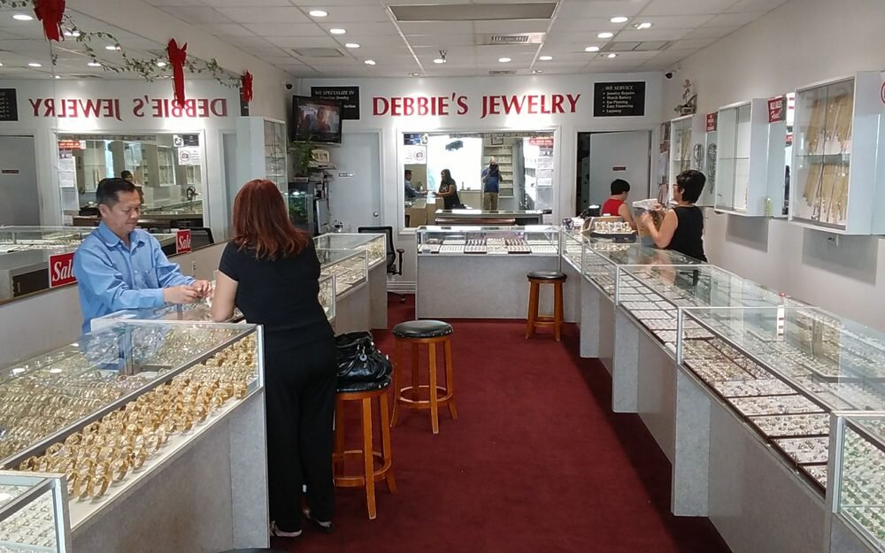 Debbies Jewelry | 94-050 Farrington Hwy B1-2, Waipahu, HI 96797, USA | Phone: (808) 678-2745