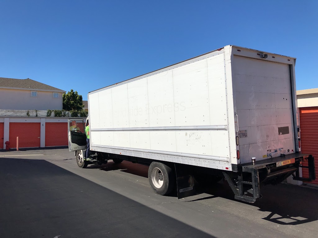 Pure moving company | 401 Terry A Francois Blvd #110, San Francisco, CA 94158 | Phone: (800) 816-5121