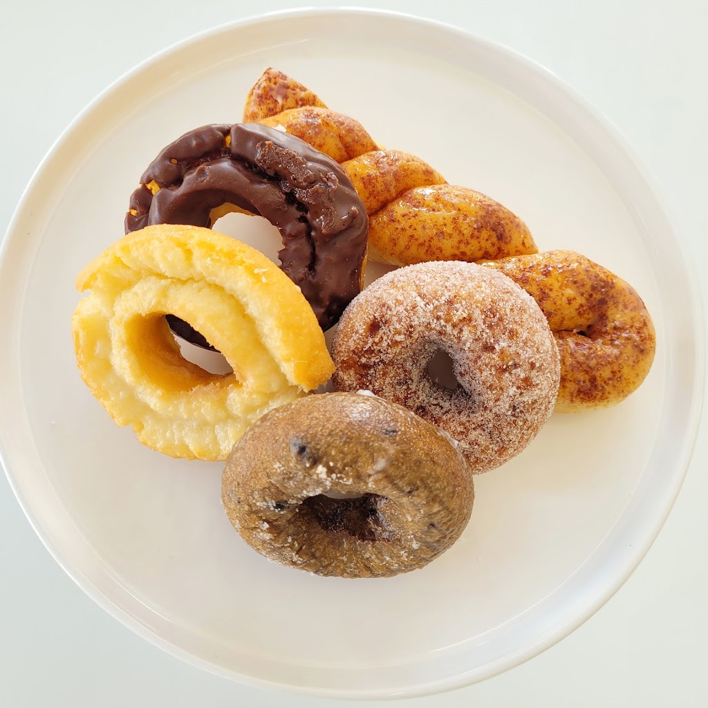 Johns Donuts | 7447 Hillcrest Rd # 102, Frisco, TX 75035, USA | Phone: (214) 872-3331