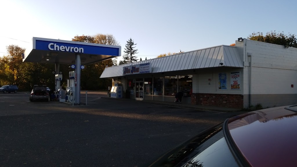 Bridge Street Mini Mart, also Chevron fuel station | 490 Bridge St, Vernonia, OR 97064, USA | Phone: (503) 429-4661