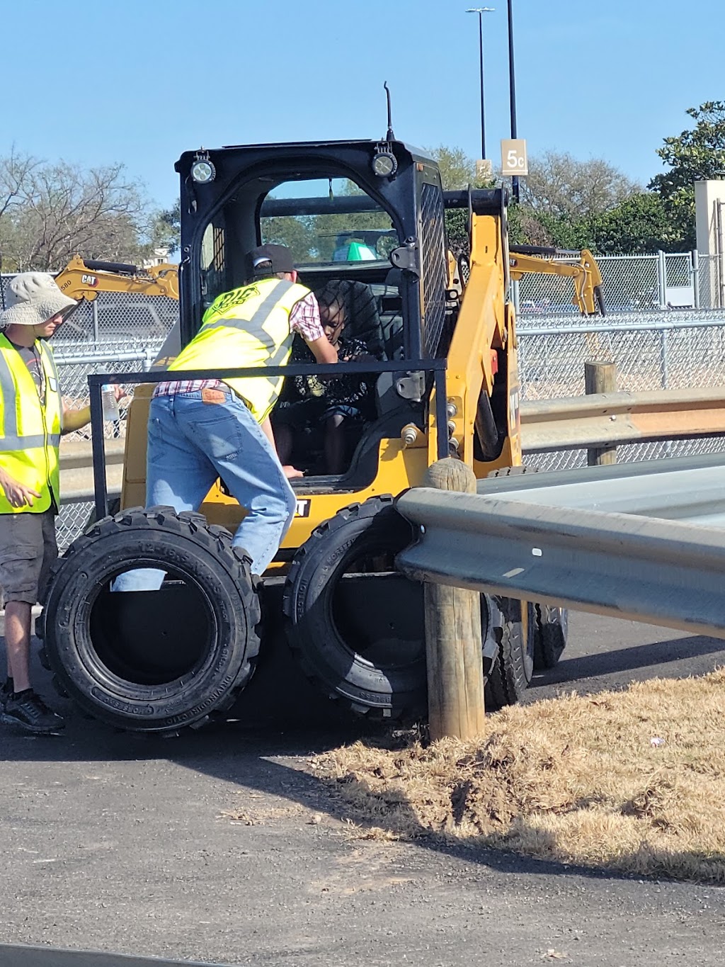 Dig World | 5000 Katy Mills Cir, Katy, TX 77494, USA | Phone: (346) 435-8888