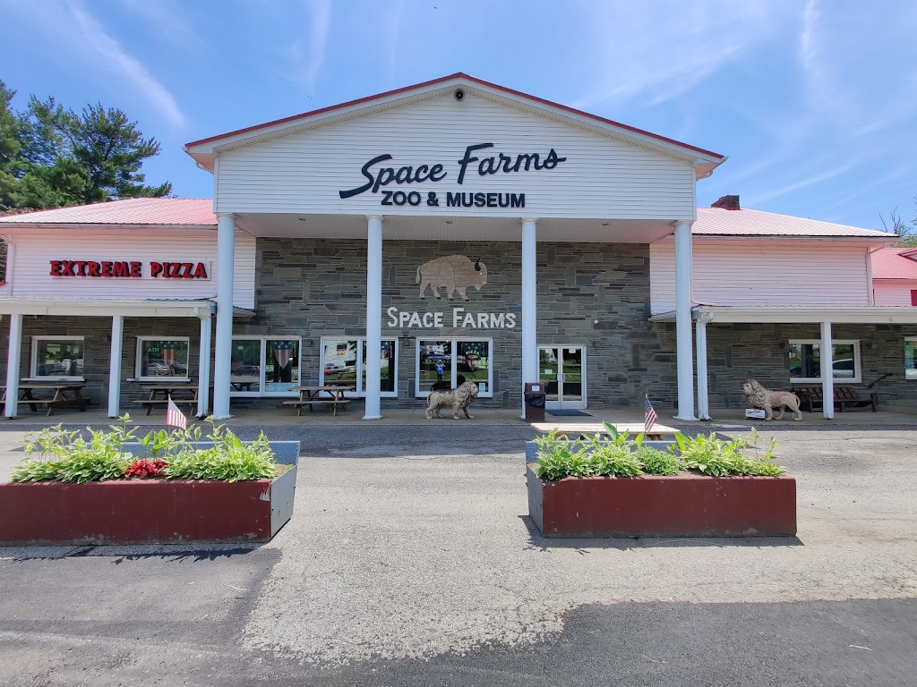 Space Farms: Zoo & Museum | 218 County Road 519, Sussex, NJ 07461, USA | Phone: (973) 875-5800