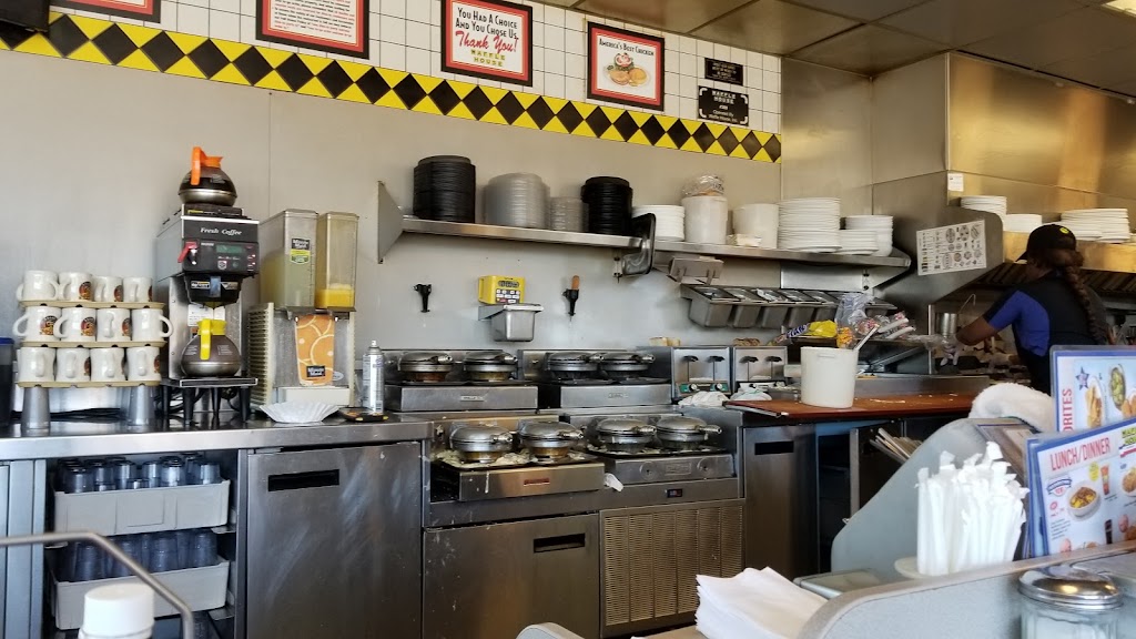 Waffle House | 112 N Lobdell Hwy, Port Allen, LA 70767, USA | Phone: (225) 344-6199