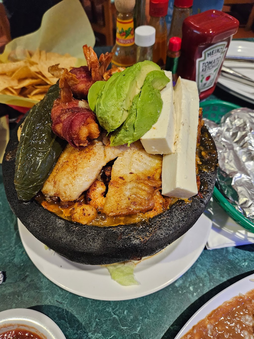 Mariscos La Sirenita | 14032 Oxnard St, Valley Glen, CA 91401, USA | Phone: (818) 908-0742