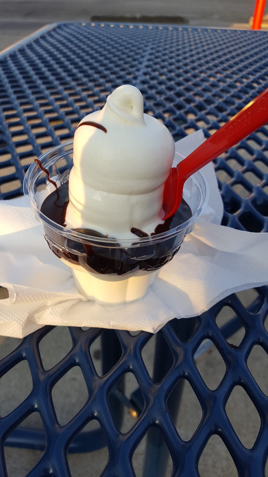 Dairy Queen Store | 325 W Main St, Plainfield, IN 46168, USA | Phone: (317) 839-6809