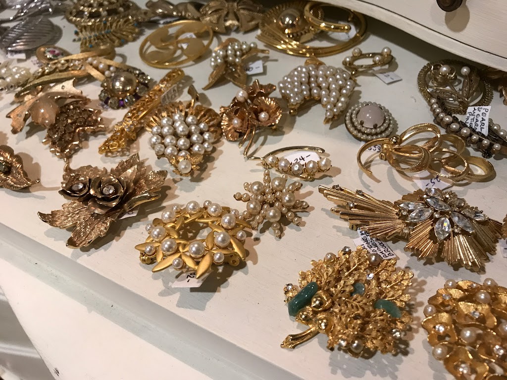 Carlisle & Linny Vintage Jewelry | 112 S Churton St, Hillsborough, NC 27278 | Phone: (917) 400-9800