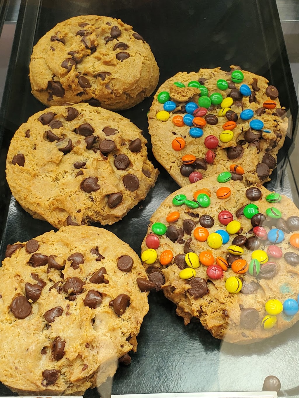 Mrs Fields Cookies | 239 Los Cerritos Center Space 9020, Cerritos, CA 90703, USA | Phone: (562) 410-1299 Mrs Fields Cookies | 239 Los Cerritos Center Space 9020, Cerritos, CA 90703, USA | Phone: (562) 410-1299