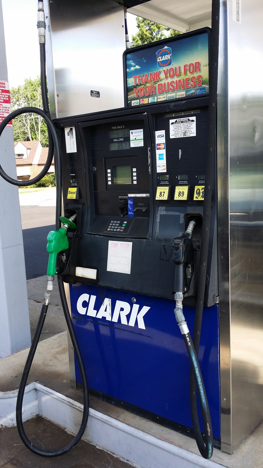 Clark Gas | 22492 Brookpark Rd, Cleveland, OH 44126, USA | Phone: (440) 734-2600