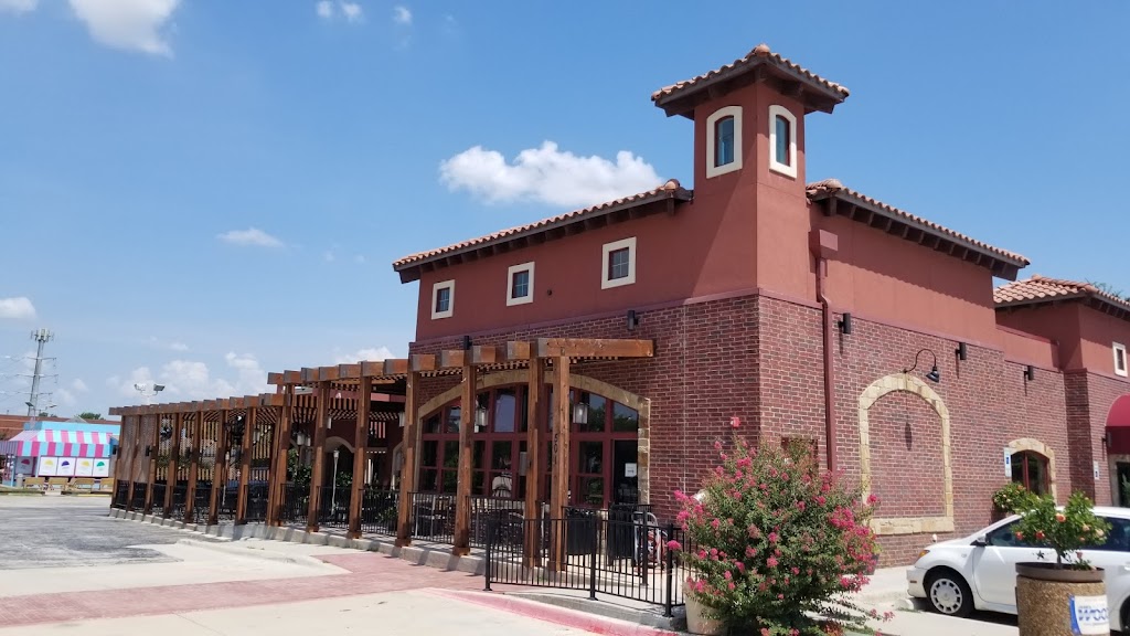 Italian Bistro | 501 East Byron Nelson Blvd, Roanoke, TX 76262, USA | Phone: (817) 491-9000