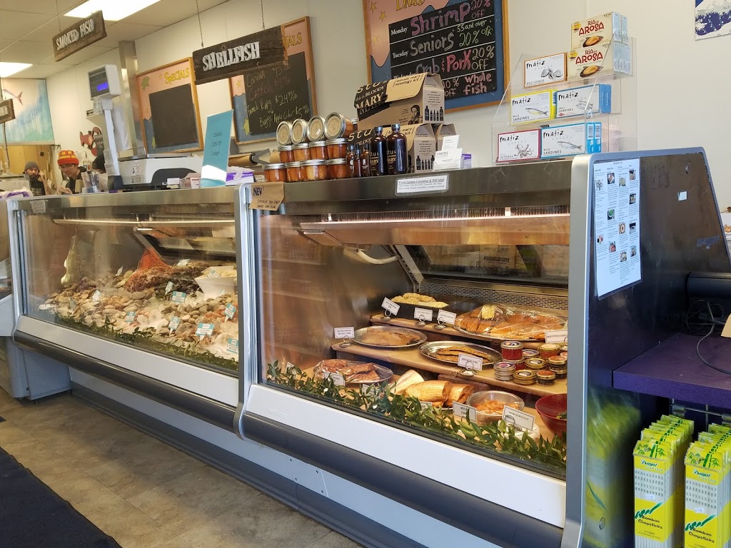 Coastal Seafoods - St. Paul | 74 Snelling Ave S, St Paul, MN 55105, USA | Phone: (651) 698-4888