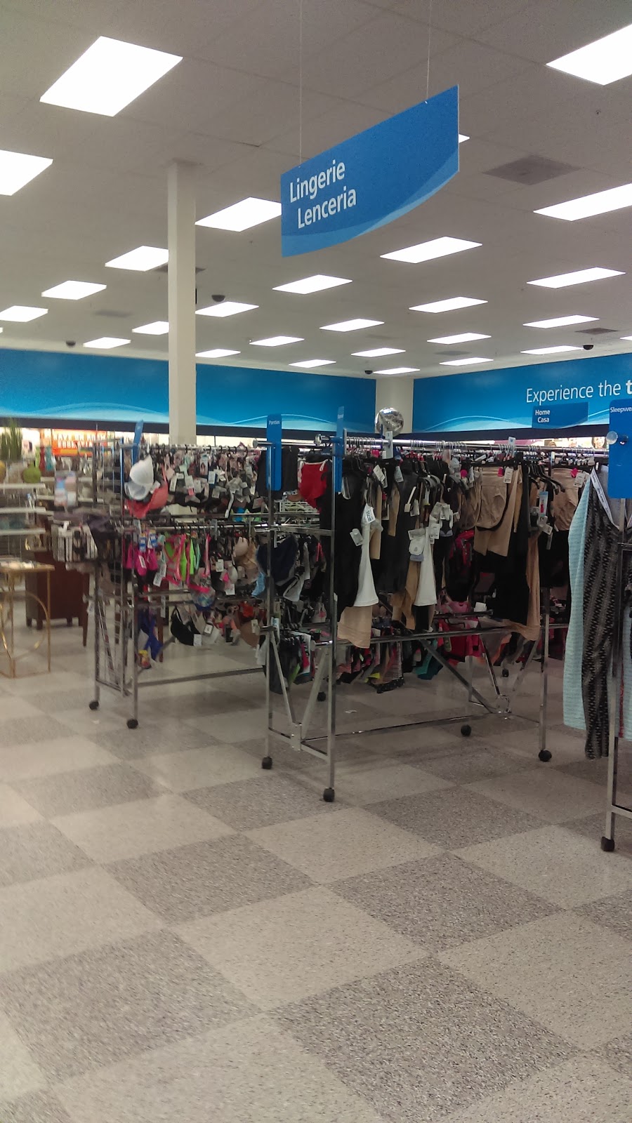 Ross Dress for Less | 6541 N Riverside Dr, Fresno, CA 93722, USA | Phone: (559) 276-5004