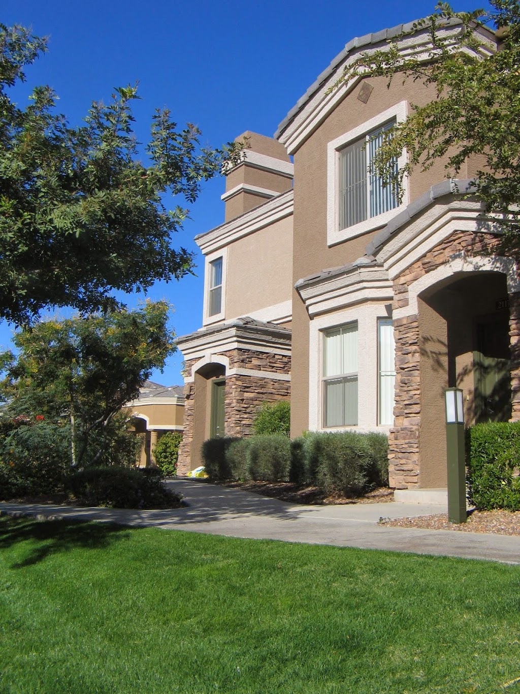 The Palms at Augusta Ranch Apartments | 9335 E Baseline Rd, Mesa, AZ 85209, USA | Phone: (480) 357-3400