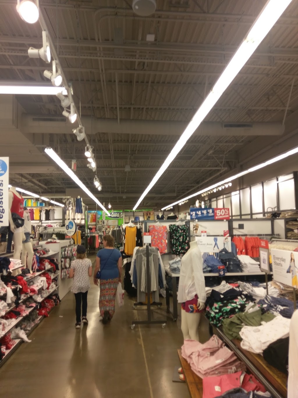 Old Navy Outlet | 1101 Outlet Collection Way Suite #1070, Auburn, WA 98001, USA | Phone: (253) 804-3470