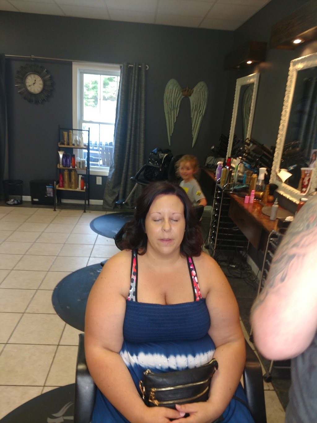 Amanda & Alexis Hair Salon | 2606 Lincoln Way, White Oak, PA 15131, USA | Phone: (412) 737-4529