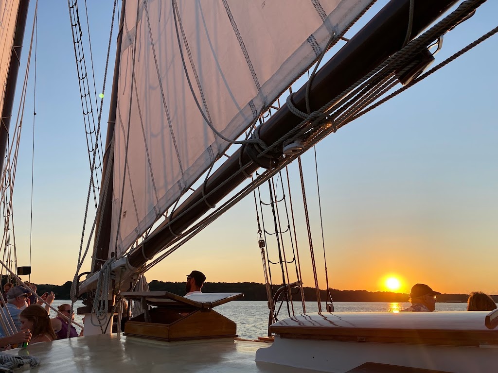 Yorktown Sailing Charters | 425 Water St, Yorktown, VA 23690, USA | Phone: (888) 316-6422