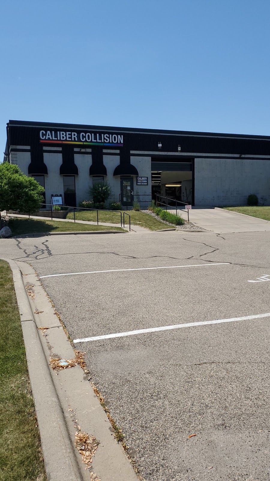 Caliber Collision | 8533 County Rd 101, Savage, MN 55378, USA | Phone: (952) 890-8197