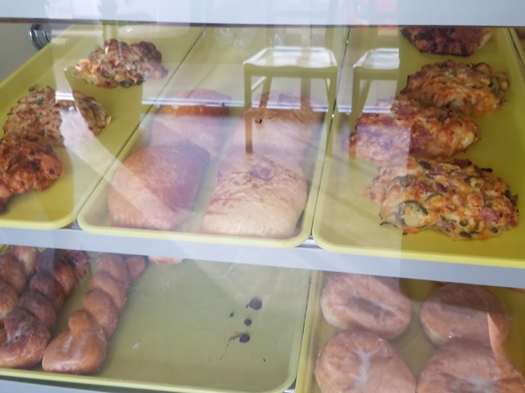 Famous donuts | 4800 E Hwy 199, Springtown, TX 76082, USA | Phone: (817) 406-8833