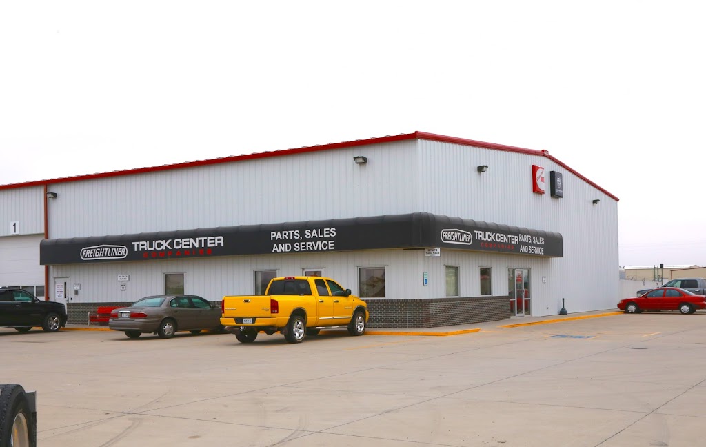 Truck Center Companies - Columbus | 2357 E 29th Ave, Columbus, NE 68601, USA | Phone: (402) 564-7060
