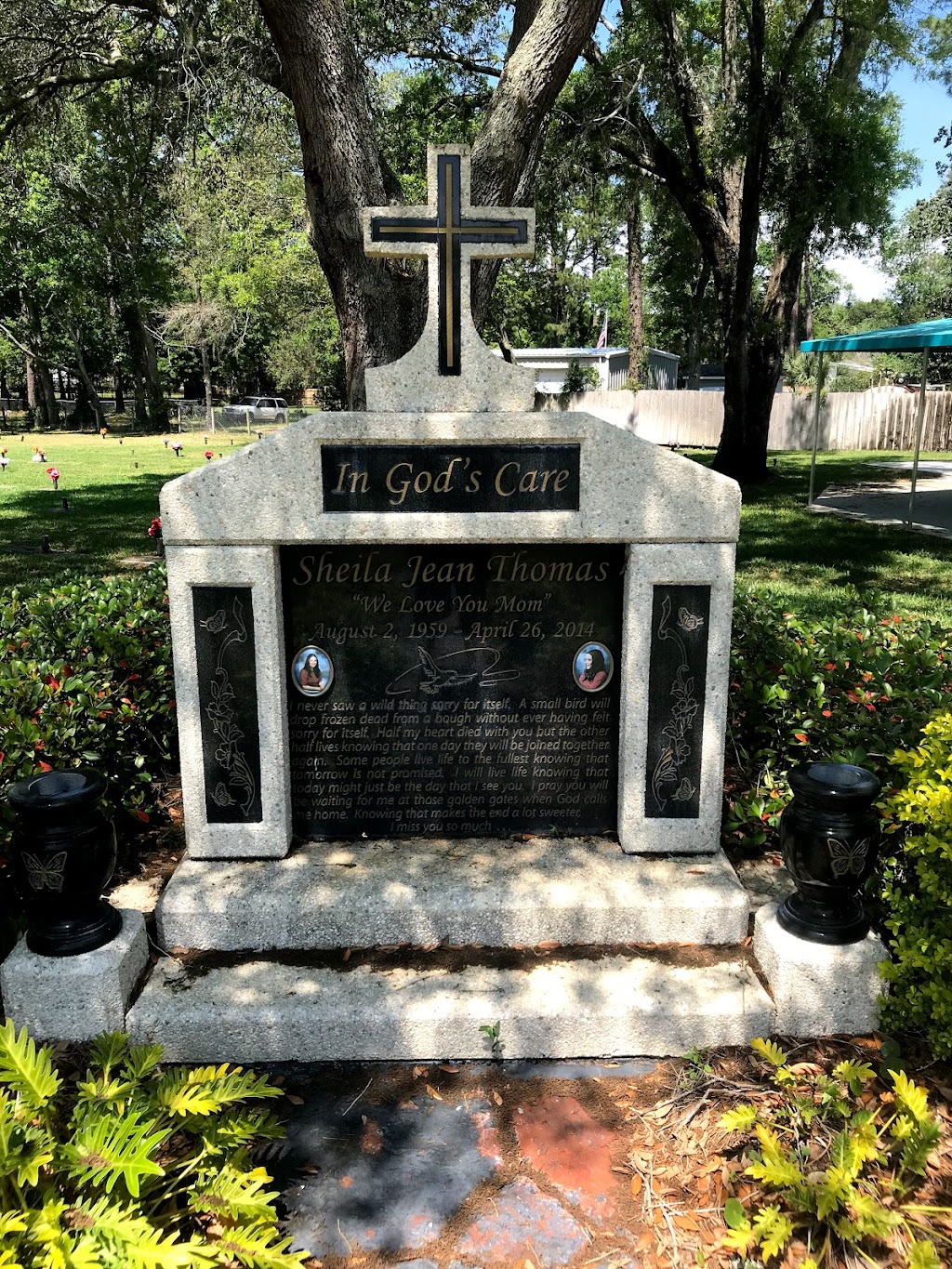 Ferreira Funeral Services at Beaches Memorial Park | 1500 Main St, Atlantic Beach, FL 32233, USA | Phone: (904) 249-1166