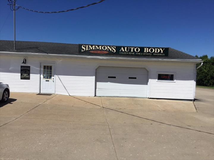 Simmons Auto Body | 43 US HWY 51 North, Edgerton, WI 53534, USA | Phone: (608) 884-7026