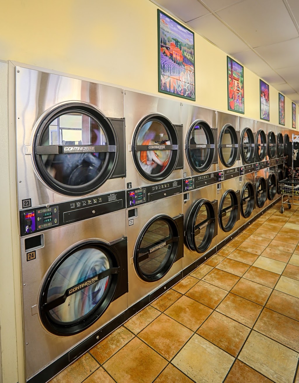 Sparklean Laundromat Huntington Park | 7810 California Ave, Huntington Park, CA 90255, USA | Phone: (323) 583-3806