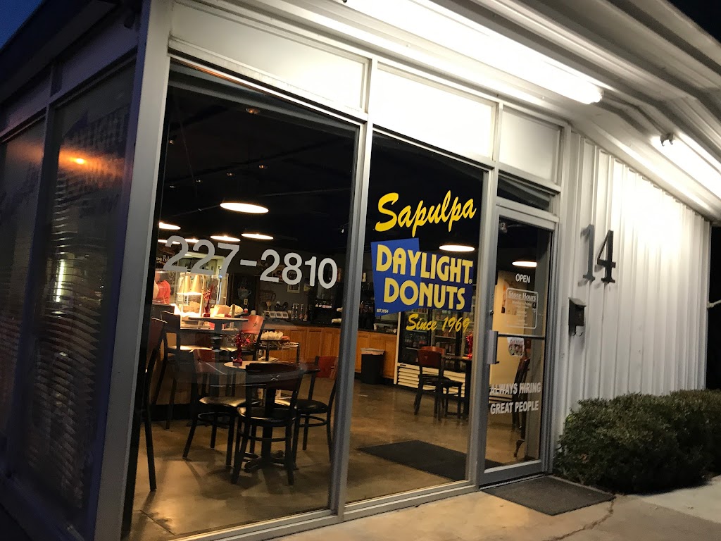 Daylight Donuts | 14 W Bryan Ave, Sapulpa, OK 74066, USA | Phone: (918) 227-2810