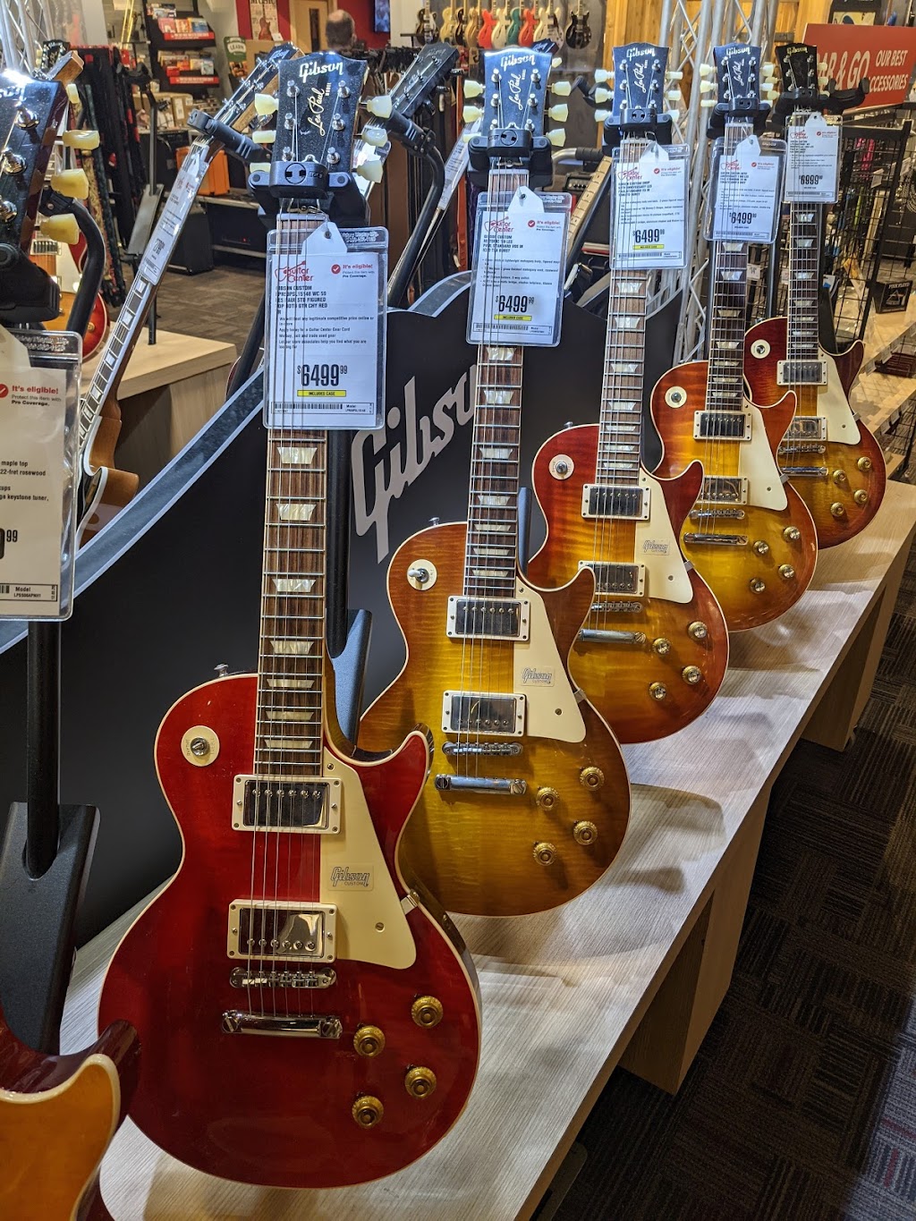 Guitar Center | 2525 W Anderson Ln. #200, Austin, TX 78757, USA | Phone: (512) 419-0310