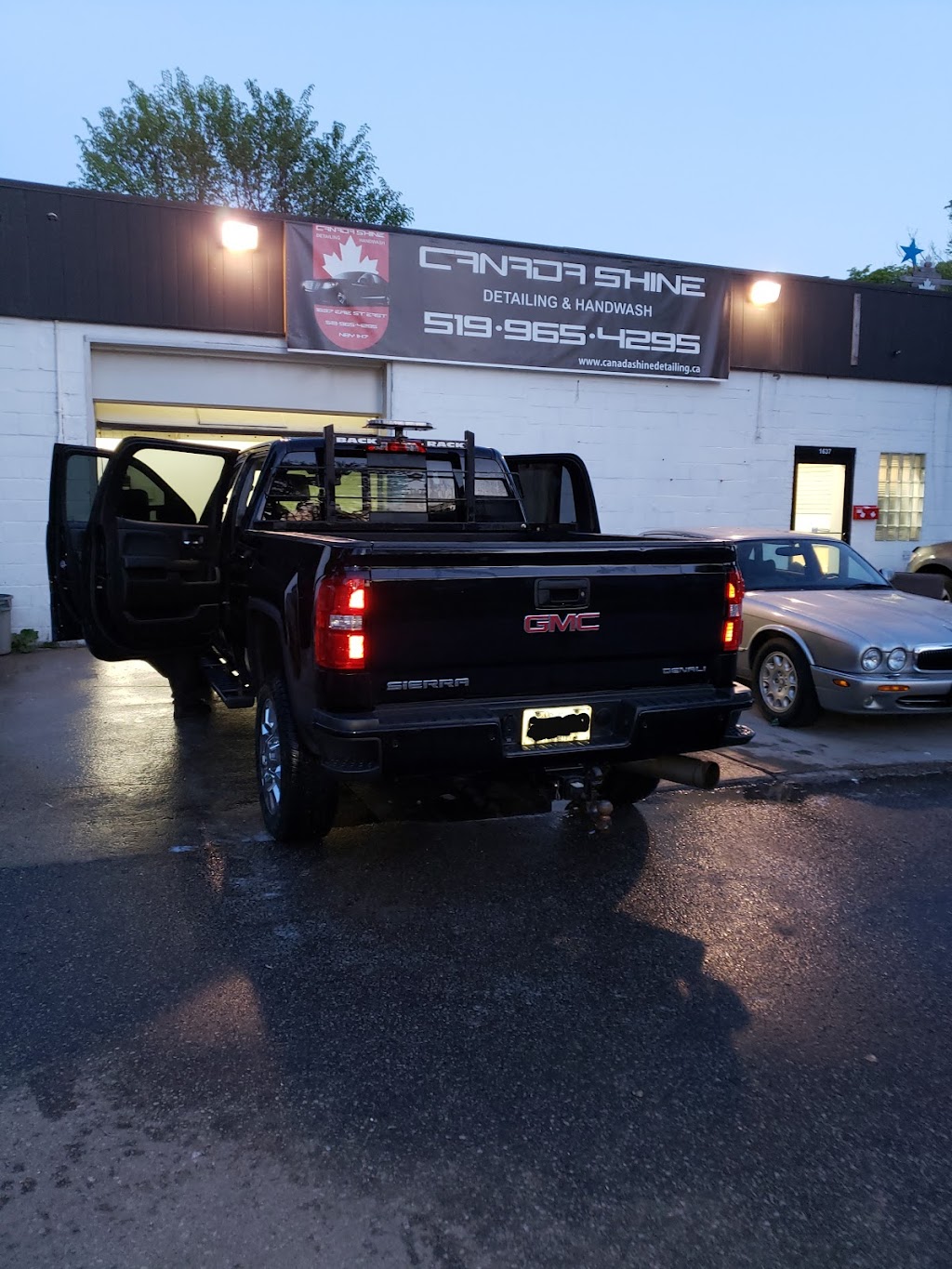 Canada Shine Mobile Detailing | 3227 Daytona Ave, Windsor, ON N9E 4T8, Canada | Phone: (519) 992-0295