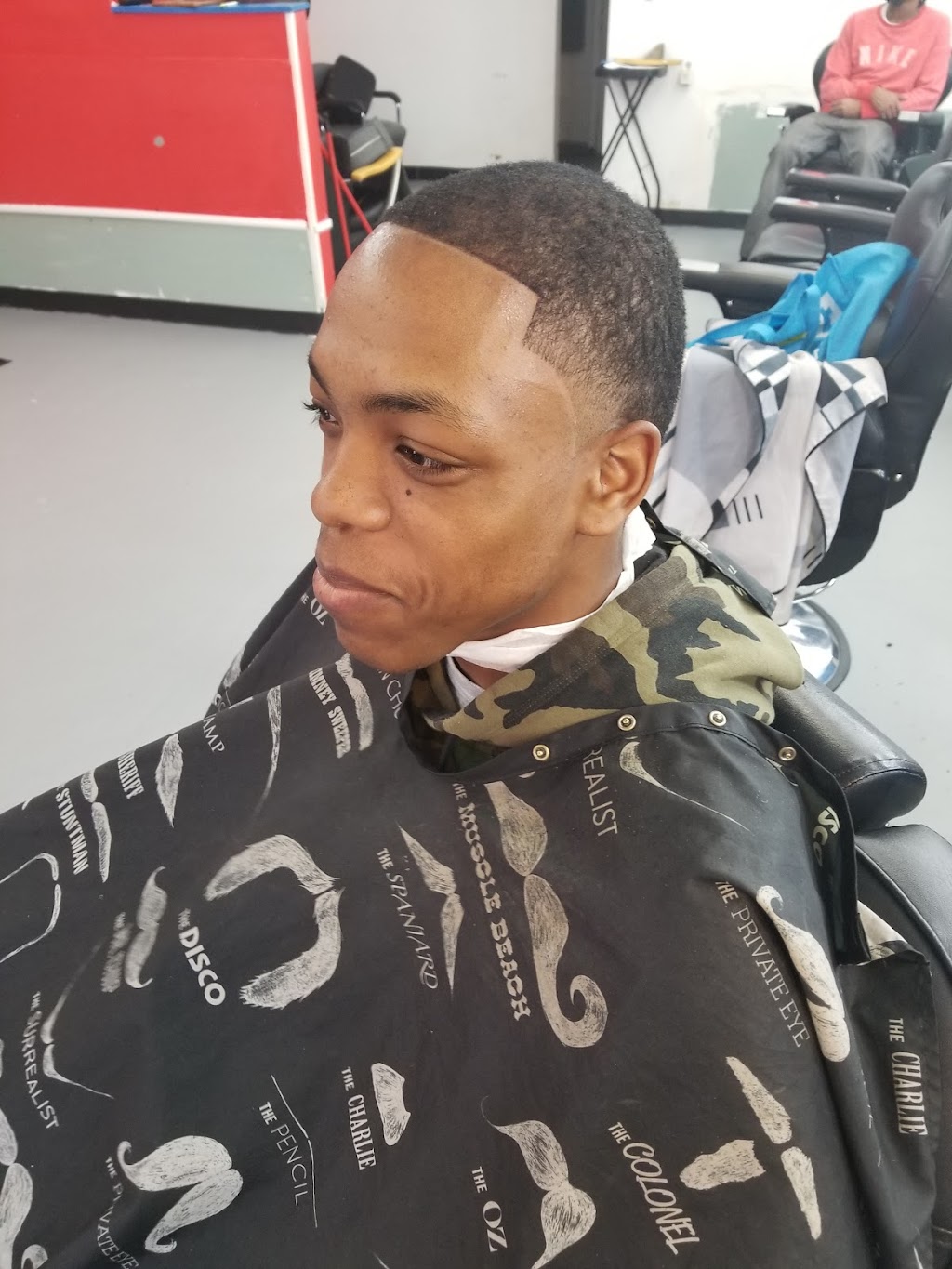 Top Notch Barber & Beauty Sln | 1210 Chambers Rd, Ferguson, MO 63135, USA | Phone: (314) 524-0505