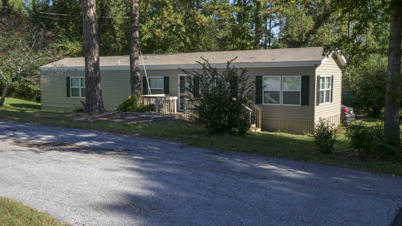 Lanier Mobile Home Community | Box 36, 6779 Bass Cir, Buford, GA 30518, USA | Phone: (678) 250-6465