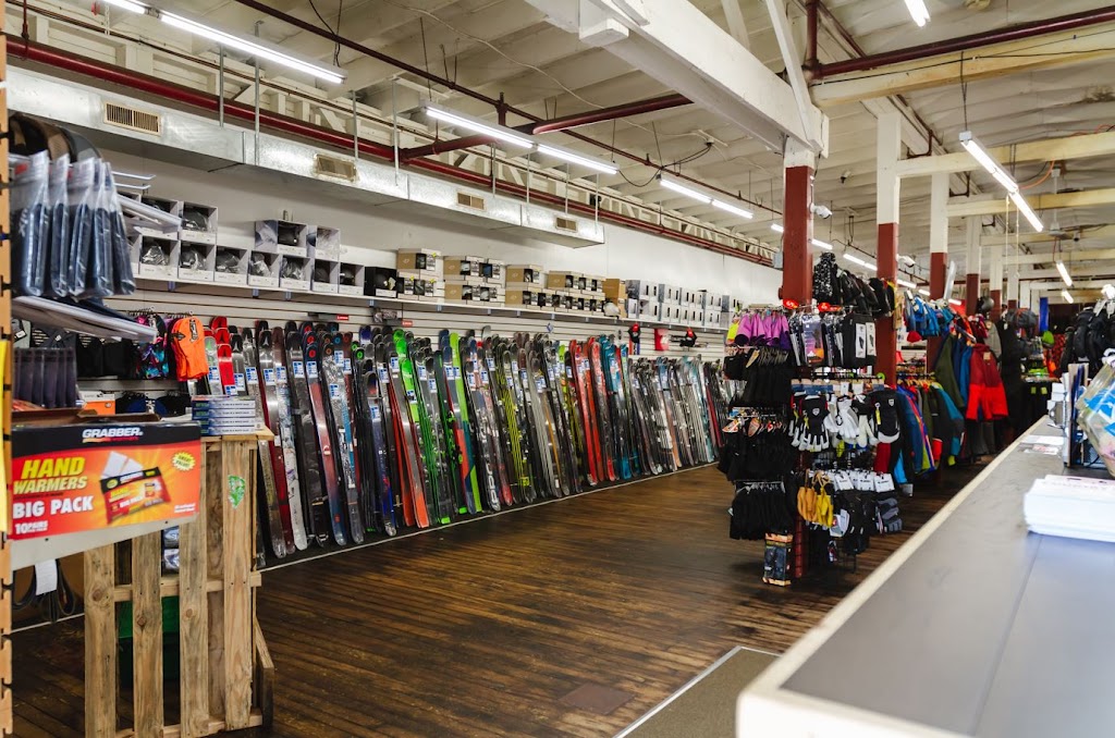 Country Ski & Sport Inc. | 901 Winter St, Hanson, MA 02341, USA | Phone: (781) 826-2022