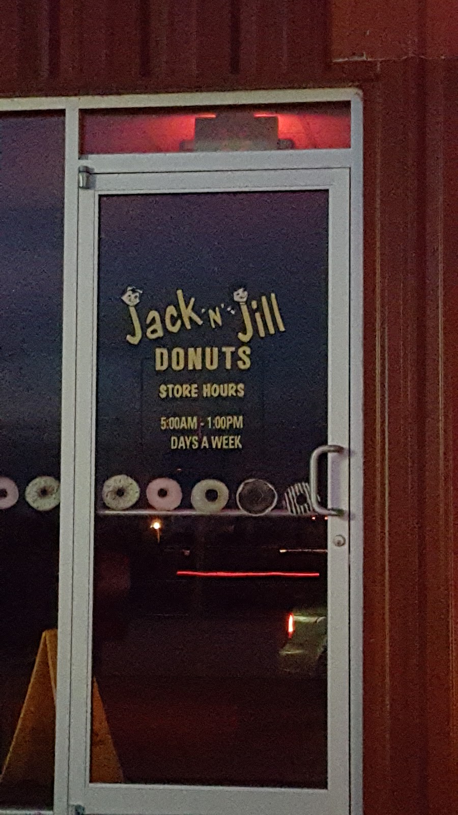 Donuts Jack & Jill | 411 E 1st St, Idalou, TX 79329, USA | Phone: (806) 892-9970