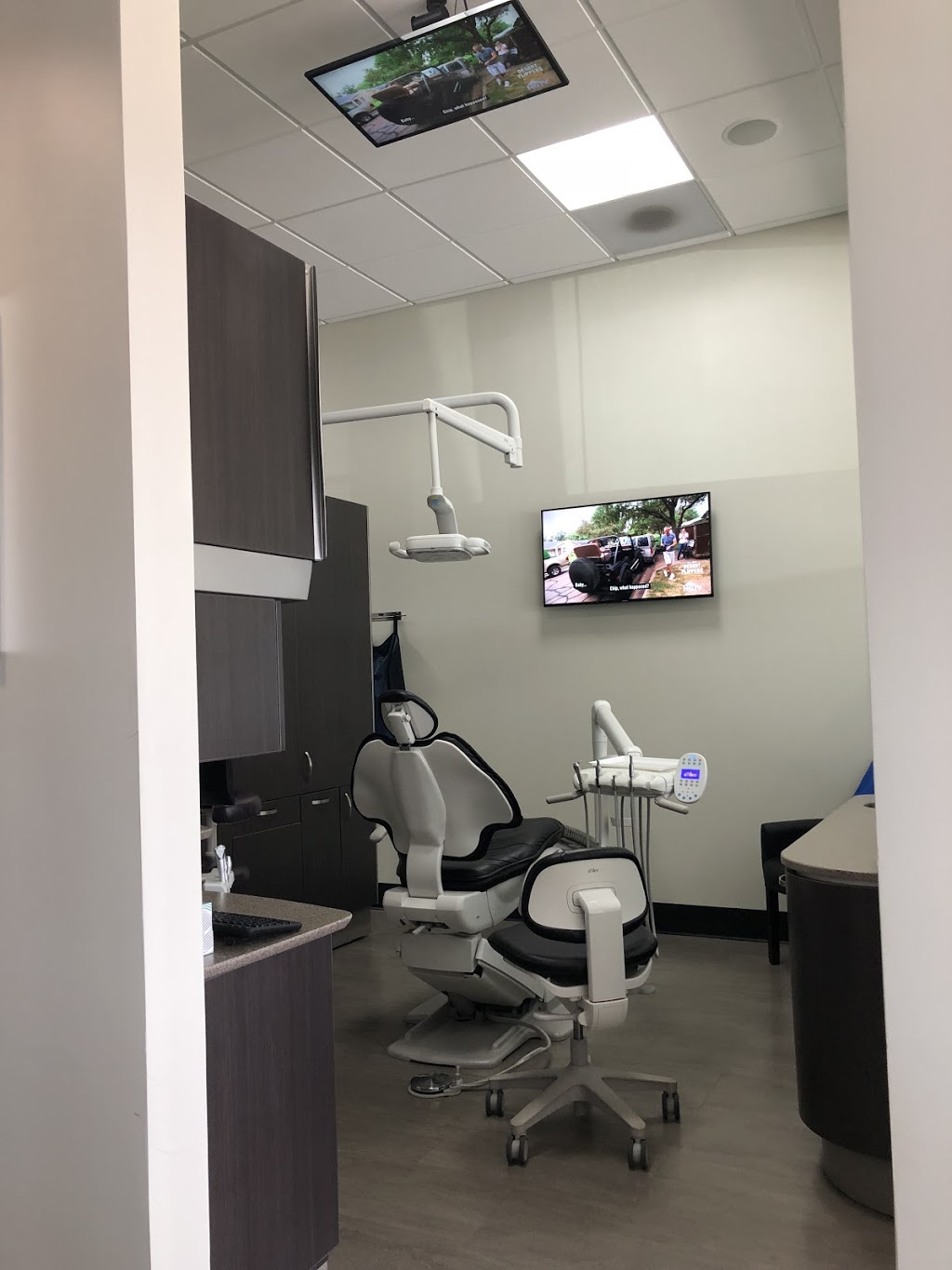 Thompson Family Dental - Christopher Thompson DDS | 10124 W 119th St, Overland Park, KS 66213, USA | Phone: (913) 491-6929