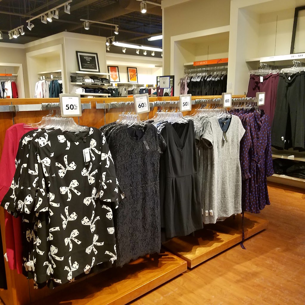 Banana Republic Factory Store | 549 S Chillicothe Rd, Aurora, OH 44202, USA | Phone: (330) 995-9055