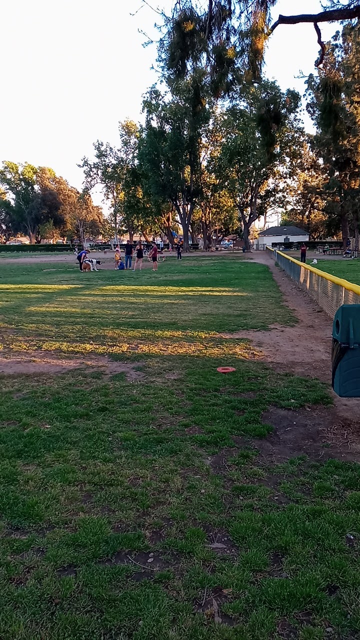 Baldy View Dog Park | W 11th St, Upland, CA 91786, USA | Phone: (909) 931-4280