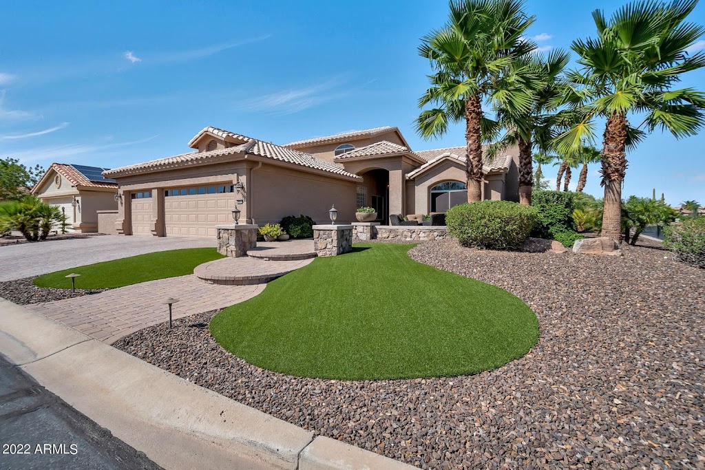 Benjamin Bustos, Realtor , Libertas Real Estate | 1626 N Litchfield Rd #260, Goodyear, AZ 85395, USA | Phone: (623) 680-6777